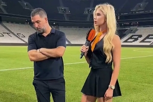 不敢看🫣矿工主帅图兰采访全程不敢直视美女记者，视频火遍外网