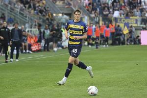 罗马诺:莱奥尼今日前往默西塞德郡,接受利物浦体检 罗马诺:莱奥尼今日前往默西塞德郡,接受利物浦体检