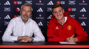 每体:巴萨原本想26年签塞斯科接班莱万,结果被曼联捷足先登 每体:巴萨原本想26年签塞斯科接班莱万,结果被曼联捷足先登