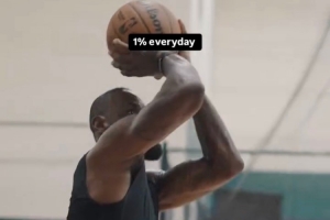 詹姆斯 八村塁 马克西合练 老詹低位背打翻身跳投命中🏀 詹姆斯 八村塁 马克西合练 老詹低位背打翻身跳投命中🏀