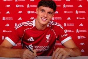 莱奥尼:非常荣幸加盟利物浦,今晚主场观看揭幕战然后开启新征程 莱奥尼:非常荣幸加盟利物浦,今晚主场观看揭幕战然后开启新征程