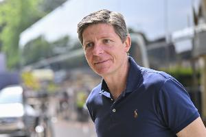 格拉斯纳:埃泽和格伊会自己决定未来 水晶宫在社区盾证明了自己 格拉斯纳:埃泽和格伊会自己决定未来 水晶宫在社区盾证明了自己