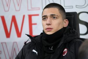 迪马:拉泽蒂奇周日体检后免费加盟阿伯丁,米兰保留50%二转分成 迪马:拉泽蒂奇周日体检后免费加盟阿伯丁,米兰保留50%二转分成