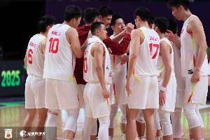 11分领先瞬间只剩2分!中国男篮次节最后4分钟被打9-0! 11分领先瞬间只剩2分!中国男篮次节最后4分钟被打9-0!