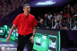 媒体人：中国男篮久违的感动！感谢赛场内外大家的拼搏和付出