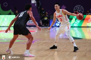 从0分到13分!马健:今天的胡明轩值得所有的球迷点赞👍💪 从0分到13分!马健:今天的胡明轩值得所有的球迷点赞👍💪