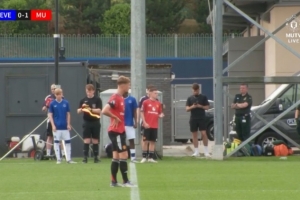 上赛季56球28助!鲁尼未年满16岁儿子凯为曼联U18上演首秀 上赛季56球28助!鲁尼未年满16岁儿子凯为曼联U18上演首秀