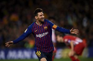 新吹法!莱斯科特:梅or罗?我选梅西,他就是吃了兴奋剂的D席! 新吹法!莱斯科特:梅or罗?我选梅西,他就是吃了兴奋剂的D席!