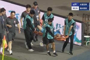 亚泰官方:吴亚轲右腿膝关节外侧半月板损伤,需要3-5个月康复 亚泰官方:吴亚轲右腿膝关节外侧半月板损伤,需要3-5个月康复