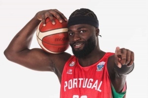 热身赛葡萄牙战胜瑞典 科塔7中5得12分7板&拉松空砍17分4板3助 热身赛葡萄牙战胜瑞典 科塔7中5得12分7板&拉松空砍17分4板3助