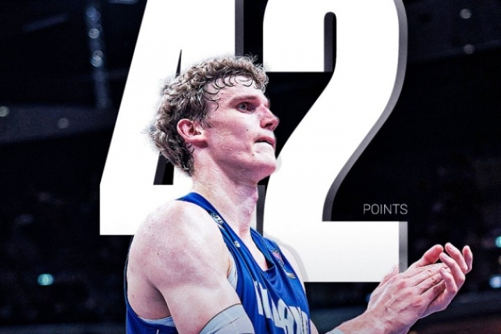 继续爆炸表现!马尔卡宁24分钟17中10狂砍42分12板 三场拿下121分 继续爆炸表现!马尔卡宁24分钟17中10狂砍42分12板 三场拿下121分