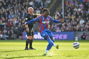 BBC:热刺加速引进埃泽48小时内有望达协议,总价低于6800万镑 BBC:热刺加速引进埃泽48小时内有望达协议,总价低于6800万镑