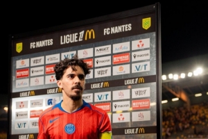 客场绝杀南特!巴黎中场维蒂尼亚赛后当选全场最佳球员 客场绝杀南特!巴黎中场维蒂尼亚赛后当选全场最佳球员