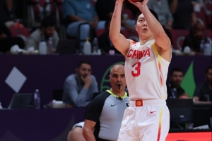 媒体人：若胡明轩最后绝杀进了 那将是人类篮球史浓墨重彩的一笔