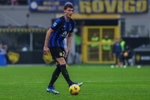 每体:帕瓦尔示好巴萨,但后者目前签人很难&首要任务仍是注册 每体:帕瓦尔示好巴萨,但后者目前签人很难&首要任务仍是注册