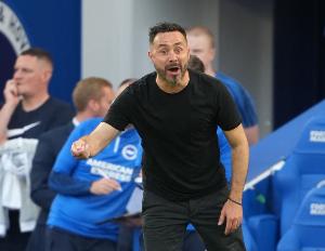 11打10被绝杀!马赛输球后德泽尔比和球员吵架,整个走廊都听得见 11打10被绝杀!马赛输球后德泽尔比和球员吵架,整个走廊都听得见