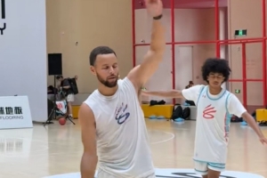 库里门徒!库里中国行开训练营 其品牌旗下首位中国球员朱正加入 库里门徒!库里中国行开训练营 其品牌旗下首位中国球员朱正加入