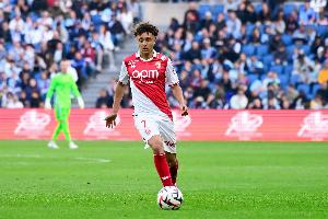 罗马诺:勒沃库森首次报价本-塞吉尔被拒,预计很快提出新报价 罗马诺:勒沃库森首次报价本-塞吉尔被拒,预计很快提出新报价