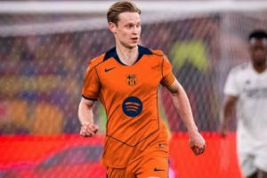 每体:巴萨新赛季三套球衣均未通过西甲审核,下轮仍可能穿旧球衣 每体:巴萨新赛季三套球衣均未通过西甲审核,下轮仍可能穿旧球衣