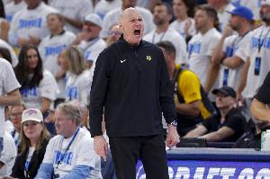 带队闯进总决赛!Stein:卡莱尔与步行者达成多年续约合同 带队闯进总决赛!Stein:卡莱尔与步行者达成多年续约合同