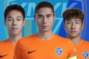 云南玉昆球员赵宇豪、叶楚贵、张宸梁一起来唠嗑 云南玉昆球员赵宇豪、叶楚贵、张宸梁一起来唠嗑