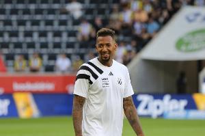 上赛季为球队出场14次!官方:36岁博阿滕与林茨提前终止合同 上赛季为球队出场14次!官方:36岁博阿滕与林茨提前终止合同