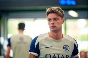 官方:国米中场扎莱夫斯基转会亚特兰大,据悉转会费1700万欧 官方:国米中场扎莱夫斯基转会亚特兰大,据悉转会费1700万欧