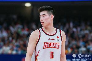 直播吧:浙江与程帅澎完成四年顶薪续约 直播吧:浙江与程帅澎完成四年顶薪续约