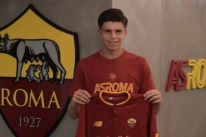 迪马济奥:都灵再次追求罗马中场罗马诺,罗马想要加入回购条款 迪马济奥:都灵再次追求罗马中场罗马诺,罗马想要加入回购条款