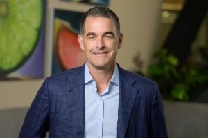 新老板入主!绿军官方:奇泽姆领导的财团正式收购球队多数股权 新老板入主!绿军官方:奇泽姆领导的财团正式收购球队多数股权