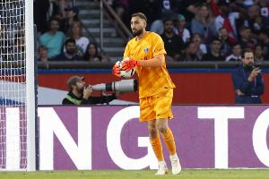 罗马诺:曼联只是知晓多纳鲁马的情况,并没有任何要签下他的动作 罗马诺:曼联只是知晓多纳鲁马的情况,并没有任何要签下他的动作