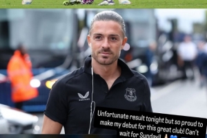 开启新生涯,格拉利什社媒晒照:很自豪为这支出色球队完成首秀 开启新生涯,格拉利什社媒晒照:很自豪为这支出色球队完成首秀