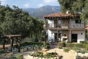 肯达尔-詹娜购置2300万牧场风格庄园 近期社媒晒拉伸照秀身材 肯达尔-詹娜购置2300万牧场风格庄园 近期社媒晒拉伸照秀身材