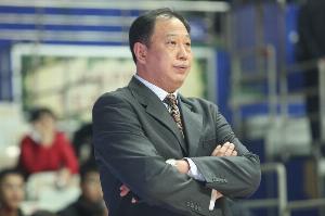媒体人:前CBA主教练崔万军将担任辽宁女篮主帅 媒体人:前CBA主教练崔万军将担任辽宁女篮主帅