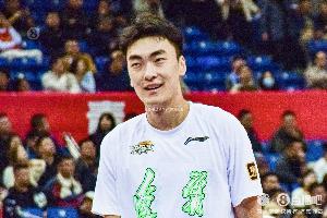 媒体人:辽宁将赵率舟送到吉林男篮 刘雁宇以租借形式加盟吉林 媒体人:辽宁将赵率舟送到吉林男篮 刘雁宇以租借形式加盟吉林