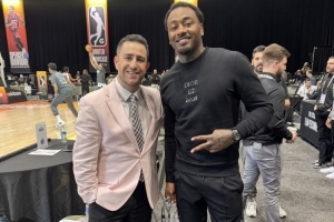 苏群:沃尔和格里芬都退役挺早 好在已逐渐转行成媒体工作者 苏群:沃尔和格里芬都退役挺早 好在已逐渐转行成媒体工作者