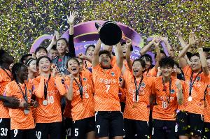 博主:武汉女足将出战FIFA女足冠军杯,若进半决赛将战阿森纳 博主:武汉女足将出战FIFA女足冠军杯,若进半决赛将战阿森纳