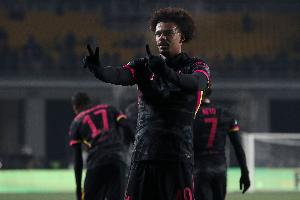 罗马诺:黄潜与切尔西就维加进行谈判,报价为2400万欧+附加条款 罗马诺:黄潜与切尔西就维加进行谈判,报价为2400万欧+附加条款