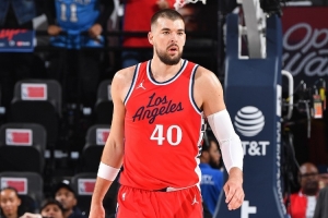 美媒:祖巴茨成快船中流砥柱 他的崛起挽救了球队的内线 美媒:祖巴茨成快船中流砥柱 他的崛起挽救了球队的内线