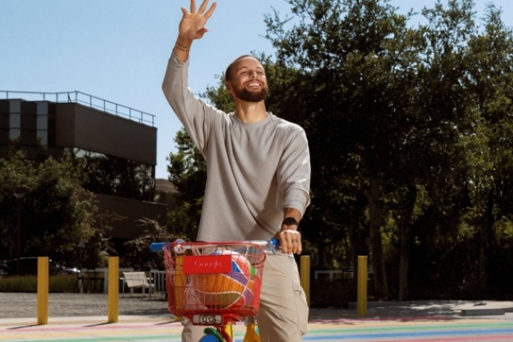 换手机了!库里与谷歌达成合作协议 将使用全线Pixel设备 换手机了!库里与谷歌达成合作协议 将使用全线Pixel设备