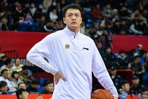 媒体人:吉林本可要高价 但为了感谢姜宇星对球队的付出没设障碍 媒体人:吉林本可要高价 但为了感谢姜宇星对球队的付出没设障碍