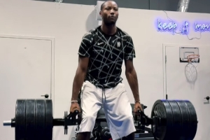 今日份训练动态请查收~库明加社媒转发自己7个训练视频