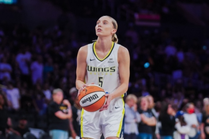 21中17💥佩奇单场44分平WNBA新秀最高分 但遗憾遭对手压哨绝杀 21中17💥佩奇单场44分平WNBA新秀最高分 但遗憾遭对手压哨绝杀