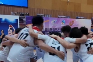 杨瀚森母校!淄博十一中时隔三年重夺山东省中小学生联赛冠军 杨瀚森母校!淄博十一中时隔三年重夺山东省中小学生联赛冠军