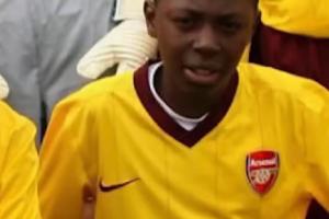 怎能不泪流满面?埃泽8岁就在阿森纳训练,13岁被解约&27岁归来 怎能不泪流满面?埃泽8岁就在阿森纳训练,13岁被解约&27岁归来