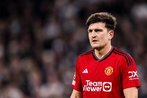 马奎尔谈6人队委:B费仍是队长,我们大力支持他,减轻他的负担 马奎尔谈6人队委:B费仍是队长,我们大力支持他,减轻他的负担