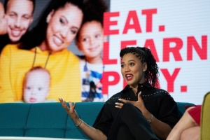 阿耶莎:最开始没想到库里会打NBA 一直以为他会成高中篮球教练 阿耶莎:最开始没想到库里会打NBA 一直以为他会成高中篮球教练