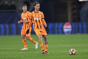 德天空:马龙-戈麦斯与莱比锡达成口头协议,仍在等待转会完成 德天空:马龙-戈麦斯与莱比锡达成口头协议,仍在等待转会完成