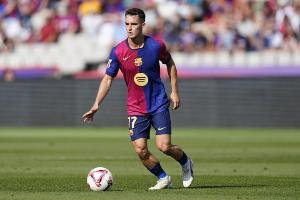 每体:多支球队有意但卡萨多想留队竞争,巴萨将在几天内和他面谈 每体:多支球队有意但卡萨多想留队竞争,巴萨将在几天内和他面谈