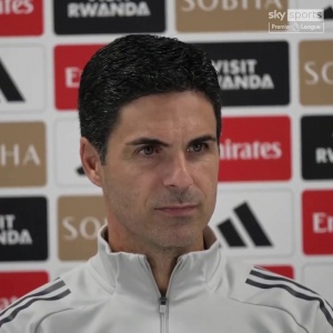 记者:可以问个三个字母的单词吗🤣阿尔特塔:我以为你要说妈妈 记者:可以问个三个字母的单词吗🤣阿尔特塔:我以为你要说妈妈